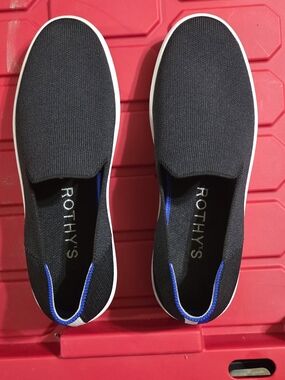 Women's Rothy's Sneaker Sz 8